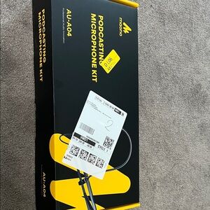 Maono Podcasting Microphone Kit
